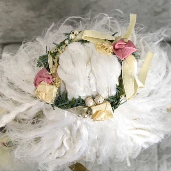 Vintage Santa Claus tree topper with floral jacket & flower crown - Picture 5 of 12